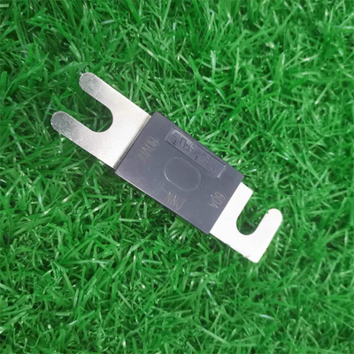 Male Tab Series DC32V 58V Tegangan Rendah Sekering Steker Datar RoHS