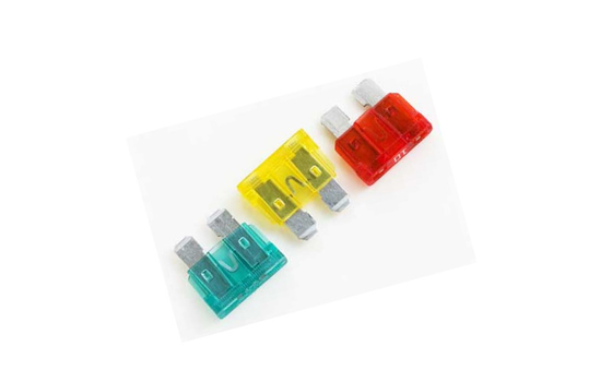 Sepeda Motor Otomotif Blade Fuse Penggunaan Utama Untuk Melindungi SUV Fast Acting