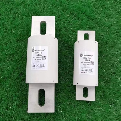 Sekering Kendaraan Listrik Keramik 600amp Sekering Sambungan Baut Sekering EV 1000VDC