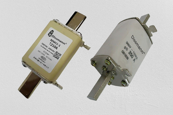 NT RT NH Kapasitas Pecah Tinggi Fuse 600VDC Tegangan Terukur IEC60269